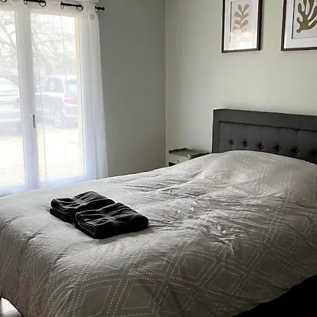 Daire Pour Les Pros - 2 Couchages - Parking Gratuit Cosy